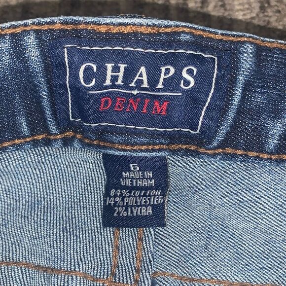 Chaps Denim Womens Size 6 Straight Leg Jeans Blue‎ Low Rise Embroidered Stretch - Picture 3 of 7
